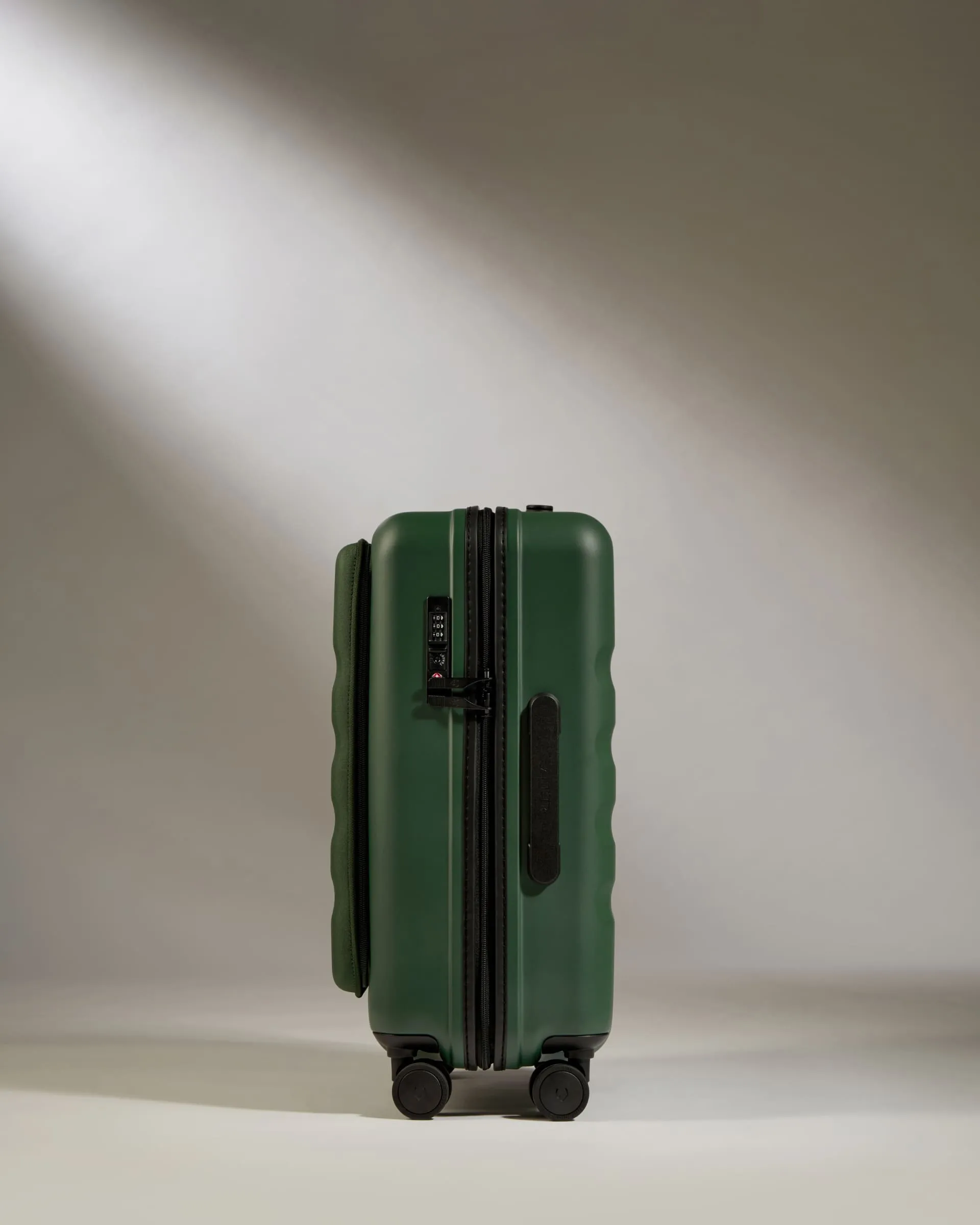 Cabin with Pocket Suitcase in Antler Green - Icon Stripe