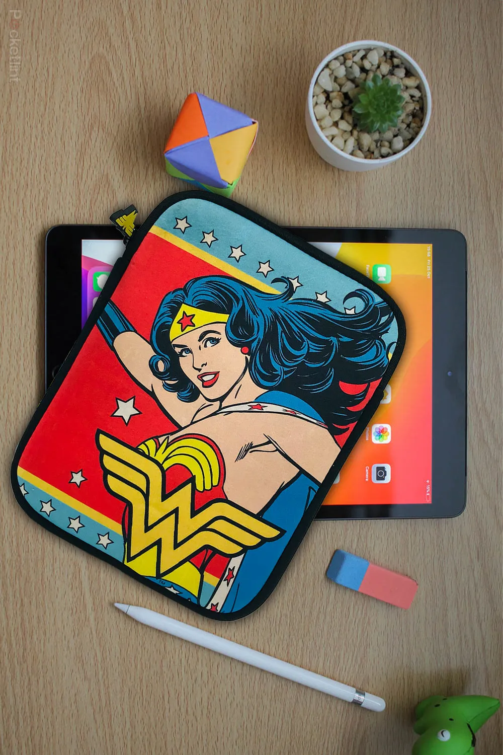 DC Vintage Wonder Woman iPad Mini Case